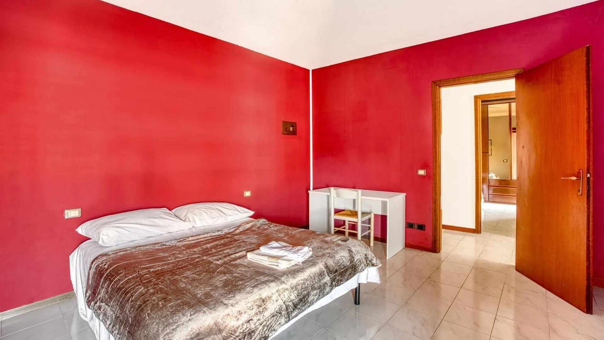 Elegant Stay In Perugia Apartment
